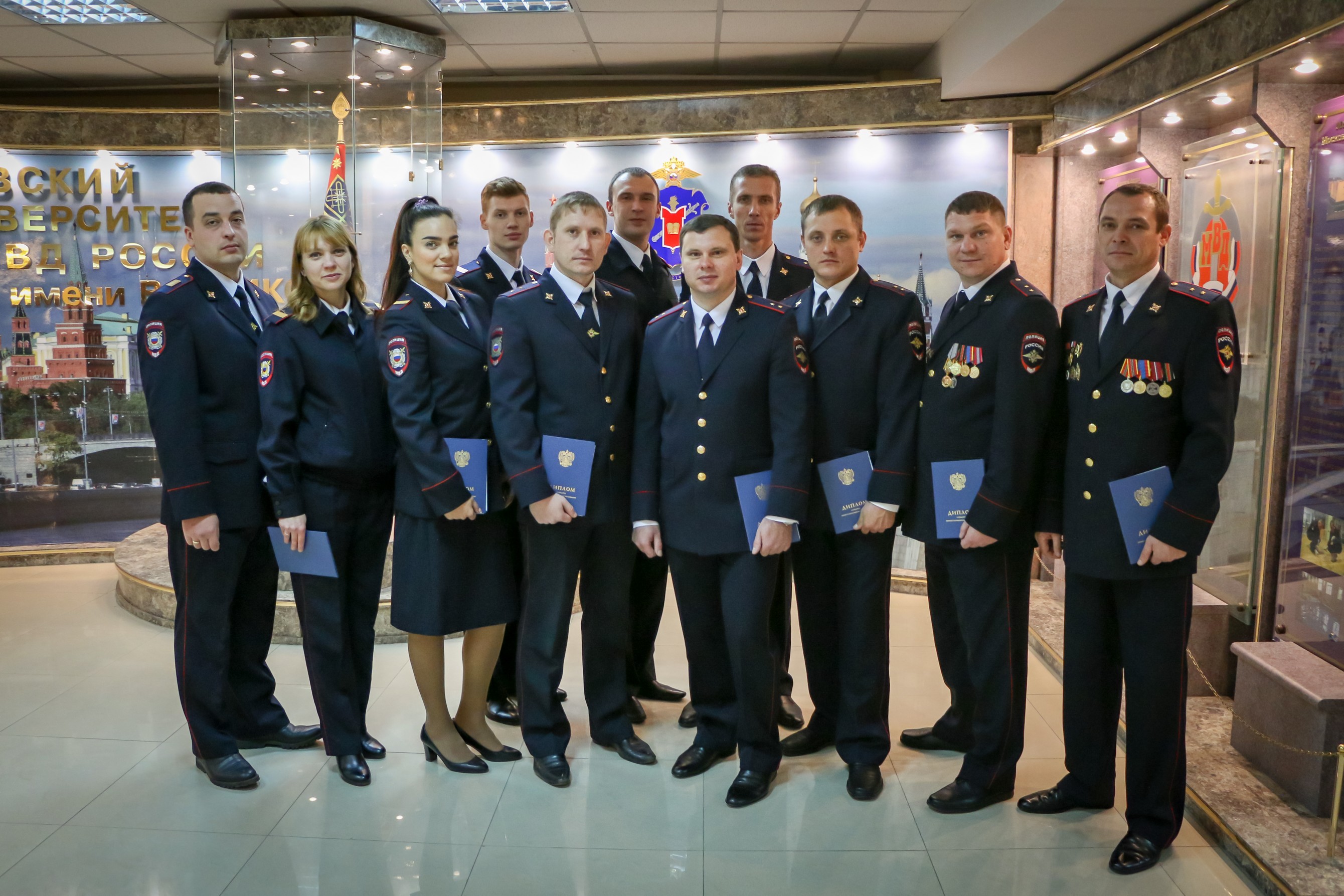 Смоленских выпускников зовут на День открытых дверей в Московский университет  МВД России